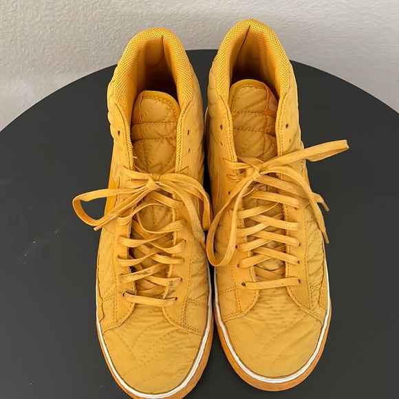 Nike Shoes - Nike blazer quilted
